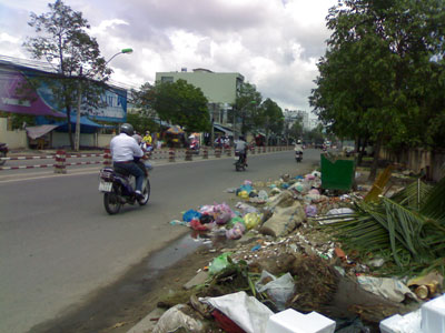 Xả rác bừa bãi gây ô nhiễm môi trường