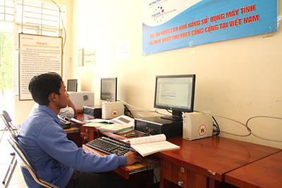 Đưa máy tính về làng