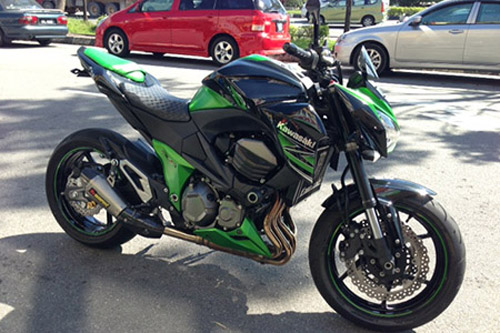 Số lượng lớn mô tô phân khối lớn Kawasaki Z800 về Việt Nam