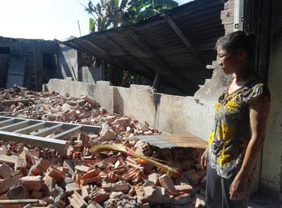 Hơn 30 triệu đồng hỗ trợ gia đình bị cháy nhà