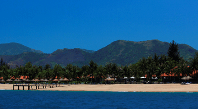 Ngắm hoàng hôn trên sông Cái bằng thuyền