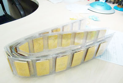 Giá vàng rớt về mức thấp nhất trong 6 tháng