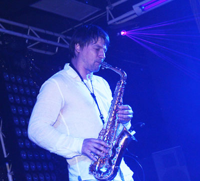 Đến Zima Club thưởng thức kèn Saxophone
