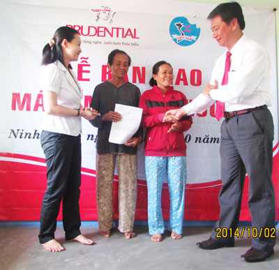 Bàn giao Mái ấm tình thương ở Ninh Hòa