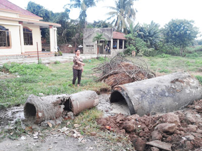 Ống cống ngầm được người dân tìm thấy.