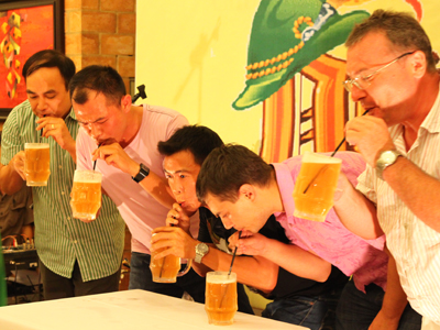 Hưởng ứng lễ hội Oktoberfest 2014 tại khách sạn Sunrise