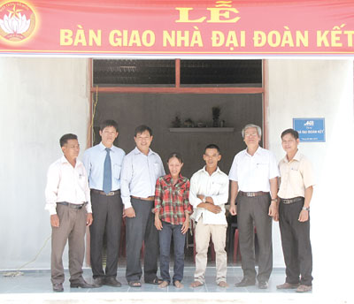 Lấy ý kiến góp ý các dự thảo luật và tiếp xúc cử tri TP. Nha Trang, huyện Cam Lâm