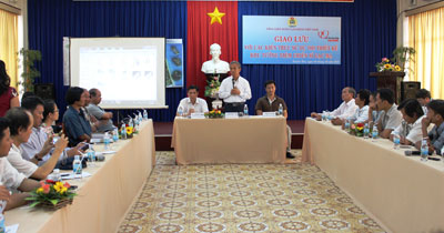  Quang cảnh buổi giao lưu với các kiến trúc sư.