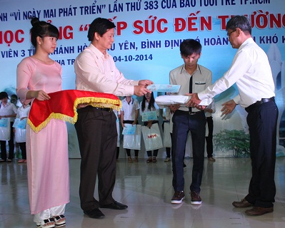 Tiep suc toi truong 05.jpg