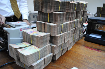 Áp lực xử lý nợ xấu