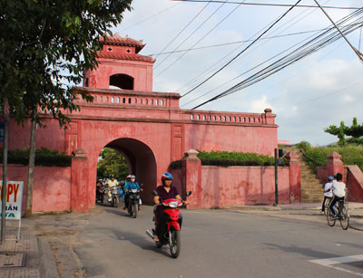 Thành cổ Diên Khánh. 