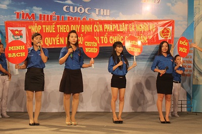 Phần thi chào hỏi của Thành đoàn Cam Ranh