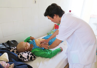 Bệnh nhân ung thư vú đang điều trị tại Bệnh viện Đa khoa tỉnh.