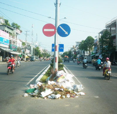 Điểm tập kết rác không hợp lý