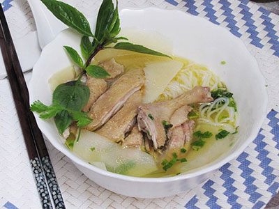 Bún vịt xáo măng