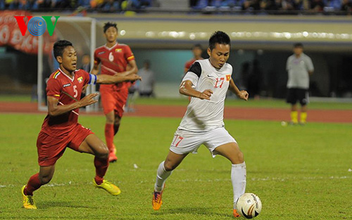 Hàng loạt cầu thủ U19 được đôn lên dự V.League 2015
