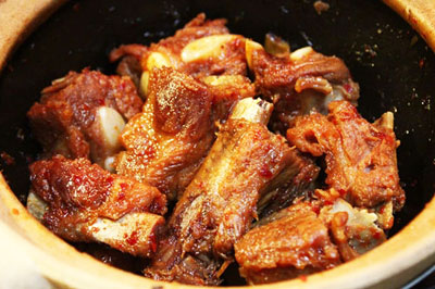 Sườn non kho tộ