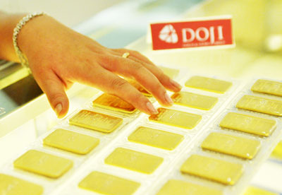 Giá vàng SJC tăng mạnh cuối tuần