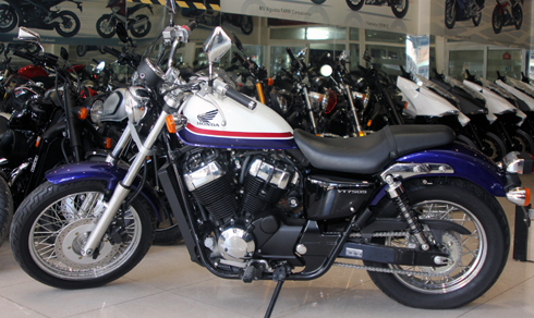 Honda VT750S mới xuất hiện ở Sài Gòn.