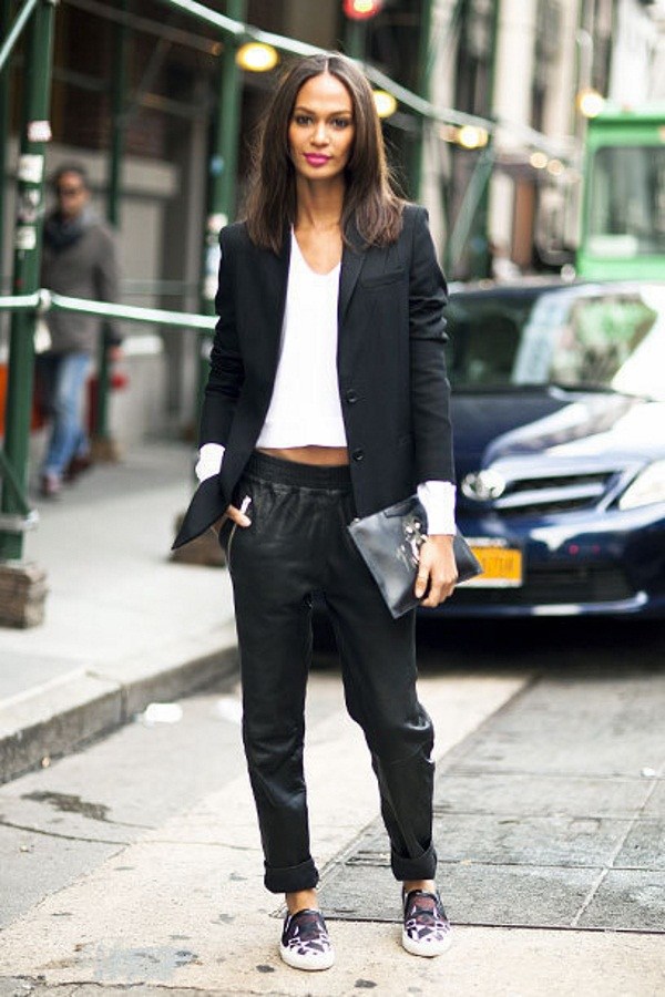 5 cách biến hóa với blazer đen