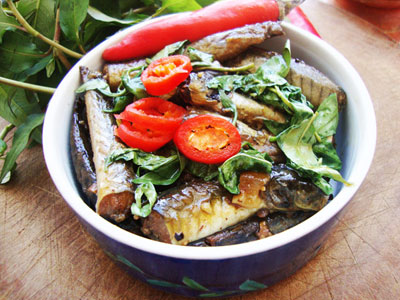 Cá kèo kho rau răm