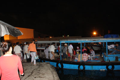 Ghe, đò chở khách vào ban đêm: Ẩn họa rình rập