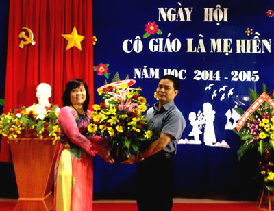 Trường mầm non Lý Tự Trọng tổ chức Ngày hội "Cô giáo là mẹ hiền"