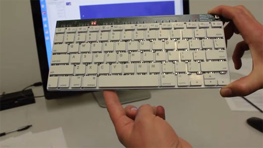 Bàn phím này đã được Microsoft giới thiệu tại Hội thảo Tương tác Con người và Máy tính tổ chức tại Toronto, Canada.