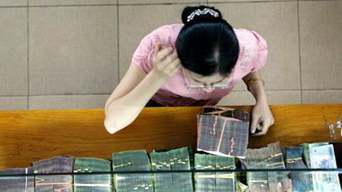 Nợ xấu trên 3% không được mua cổ phiếu của ngân hàng