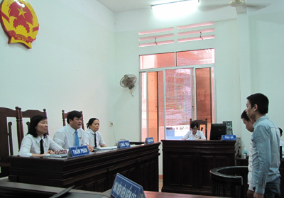 Cùng phạm tội, cùng vào tù