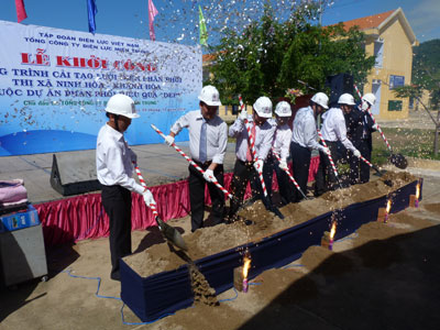 Khởi công công trình cải tạo lưới điện phân phối thị xã Ninh Hòa