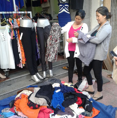 Cẩn thận khi mua hàng khuyến mãi