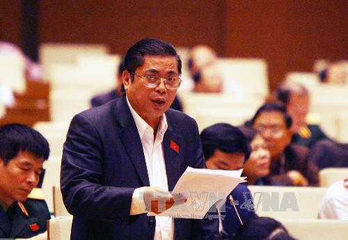 Đại biểu Quốc hội tỉnh Thanh Hóa Nguyễn Thành Bộ phát biểu ý kiến. Ảnh: Nguyễn Dân - TTXVN.