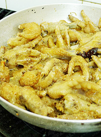 Chân gà hấp tàu xì