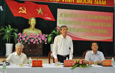 Đồng chí Đinh Thế Huynh phát biểu kết luận.