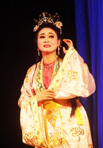 Nghệ sĩ Thu Đông đã có vai diễn xuất sắc khi vào vai Kim Huệ.