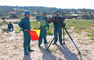 Nâng cao chất lượng dân quân tự vệ