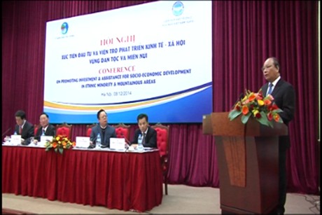 Phó Thủ tướng Nguyễn Xuân Phúc phát biểu tại Hội nghị “Xúc tiến đầu tư và viện trợ phát triển kinh tế-xã hội vùng dân tộc và miền núi”