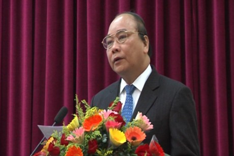 Phó Thủ tướng Nguyễn Xuân Phúc phát biểu tại Hội nghị “Xúc tiến đầu tư và viện trợ phát triển kinh tế-xã hội vùng dân tộc và miền núi”. Ảnh: VGP/Lê Sơn