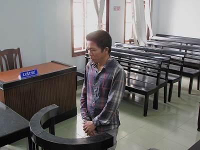 Đạo chích trộm tiền, trả lại giấy tờ