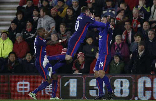 MU vào top 3: "Quỷ đỏ" trở lại cuộc đua