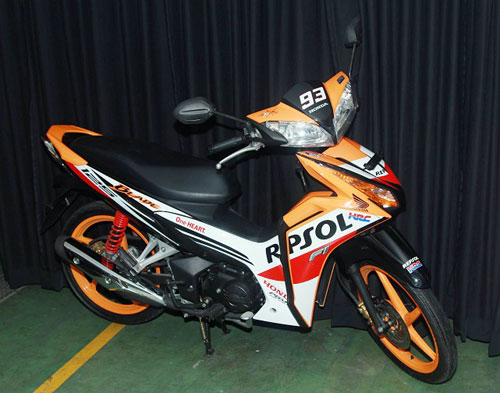 Honda CBR150R và Blade 125 bản đặc biệt