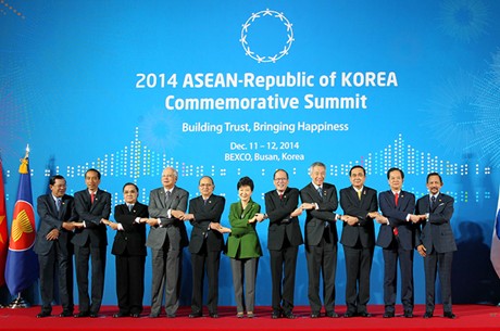 Các nhà lãnh đạo ASEAN, Hàn Quốc dự Hội nghị. Ảnh: VGP/Nhật Bắc