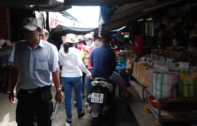 Cần lập lại trật tự tại chợ Phước Thái