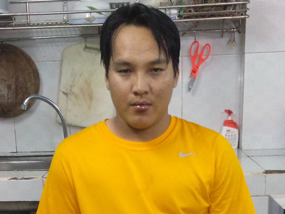 Bắt kẻ dùng roi điện để cướp tài sản