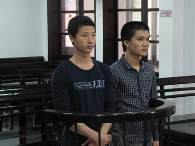 Bợm nhậu rủ nhau làm đạo chích