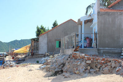 Xã Đại Lãnh: Mong được xây kè chắn sóng