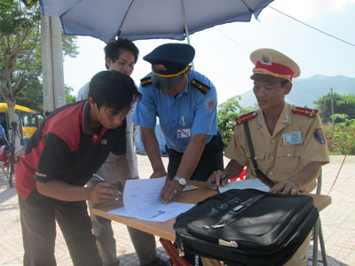 Thông báo được gửi nhiều nhưng quá ít phản hồi về việc xử lý, kiểm điểm.