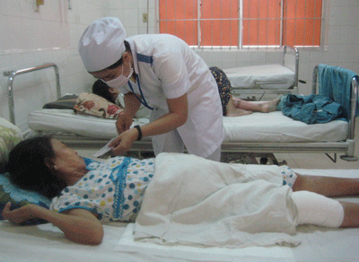 Nạn nhân bị heo rừng tấn công đã bình phục