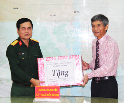 Hoạt động kỷ niệm ngày thành lập Quân đội nhân dân Việt Nam